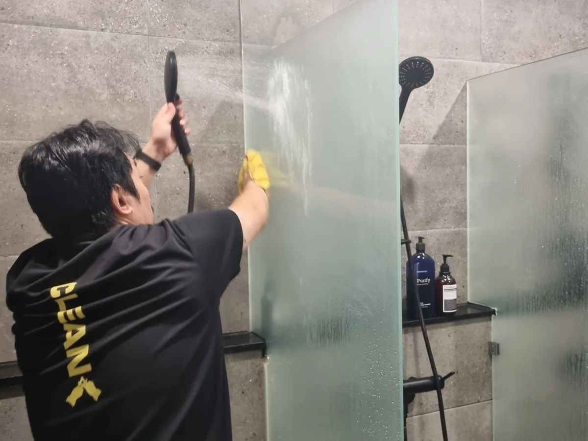 북구 구포동 헬스장 복도·대기 동선 야간 위생청소 사례 - 행진크린