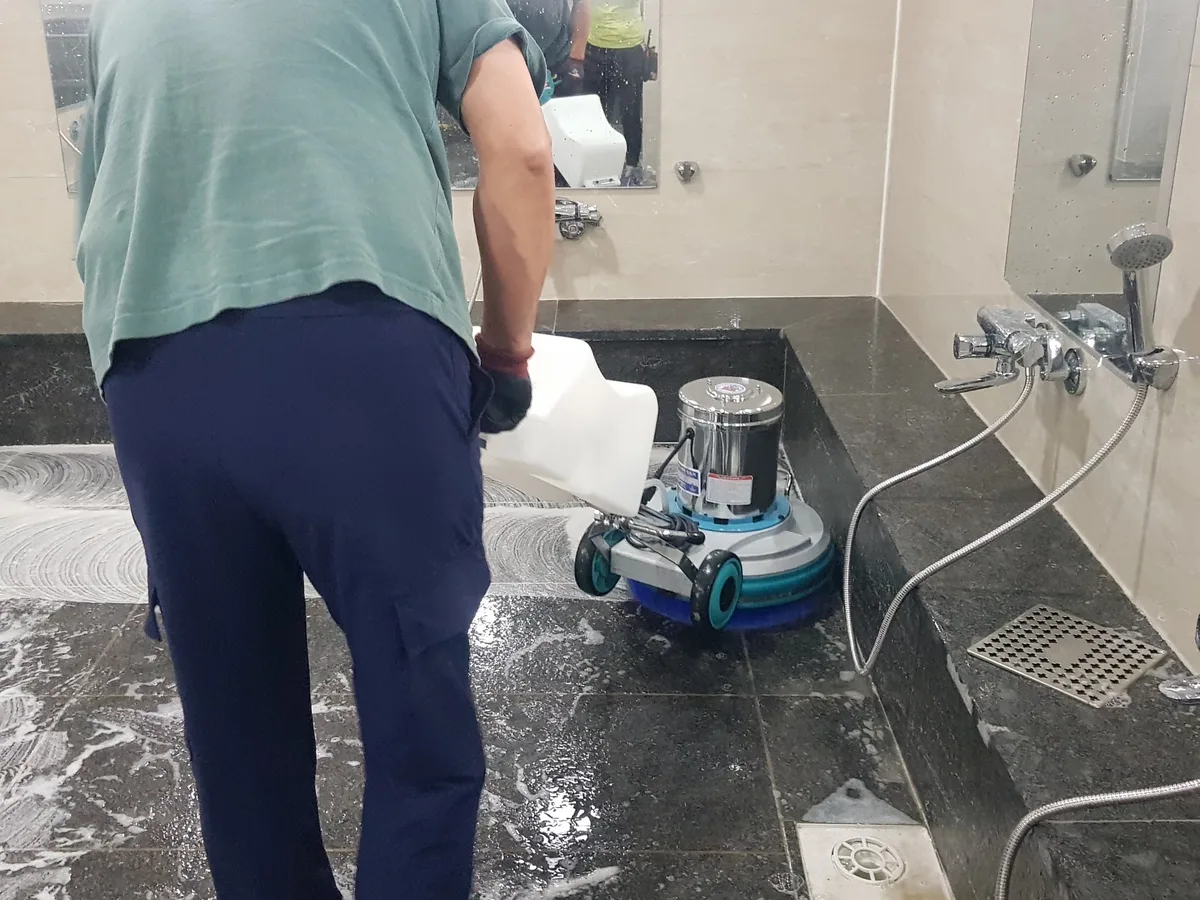 부산진구 범천동 찜질방 수전·샤워기 건식 사우나 위생청소 사례 - 행진크린